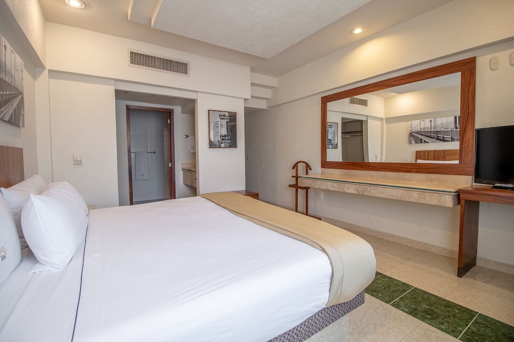 Real Del Sol Hotel 14/50