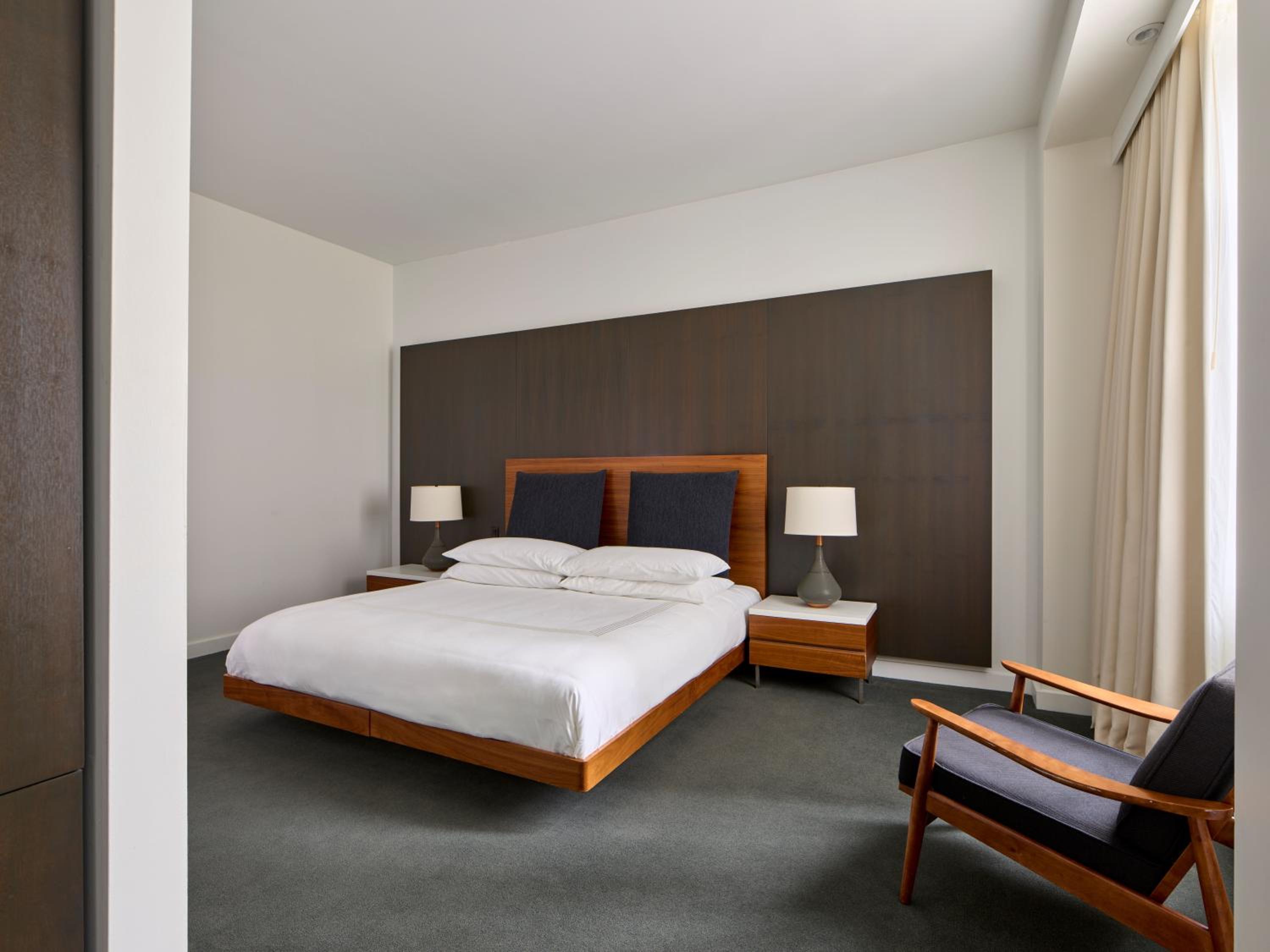 Junior Suite, King Bed, Sofa