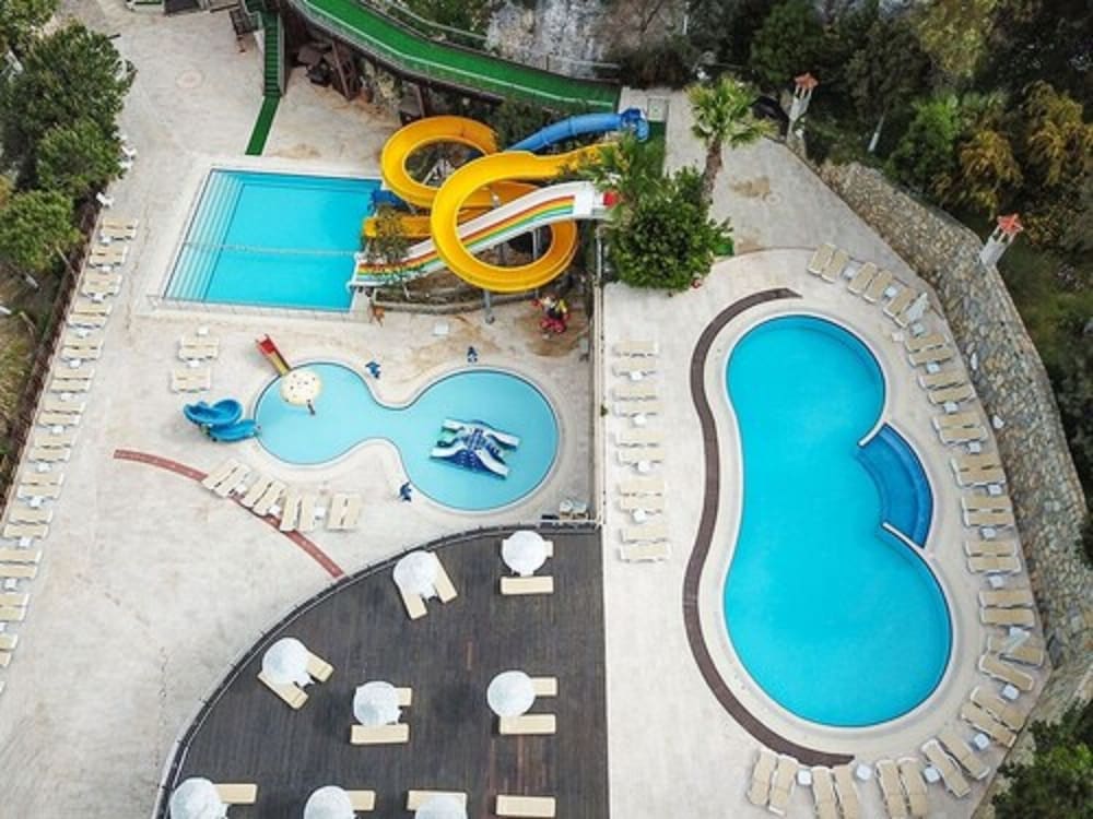 Ladonia Hotels Adakule 38/50
