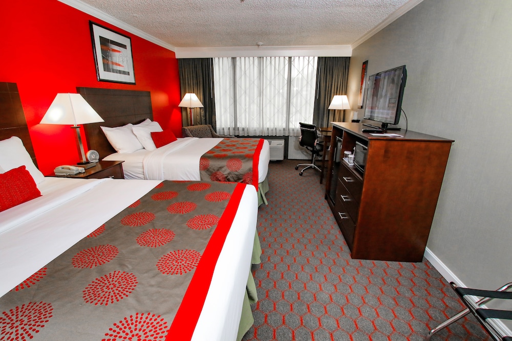 Clarion Hotel & Conference Center Lewiston 15/45