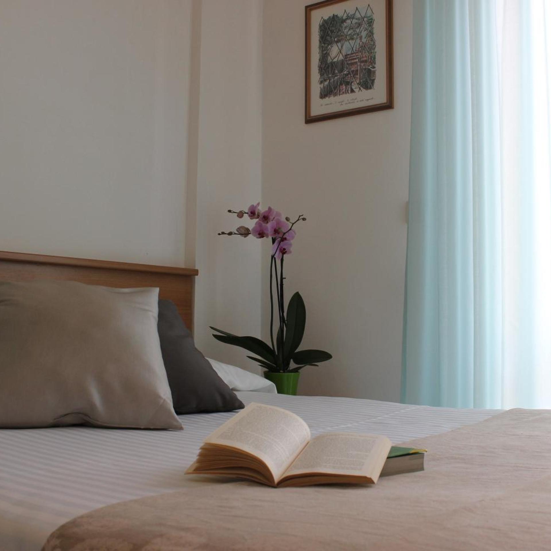 Room, Single