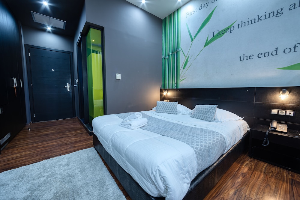 Gallery Art Hotel 21/68