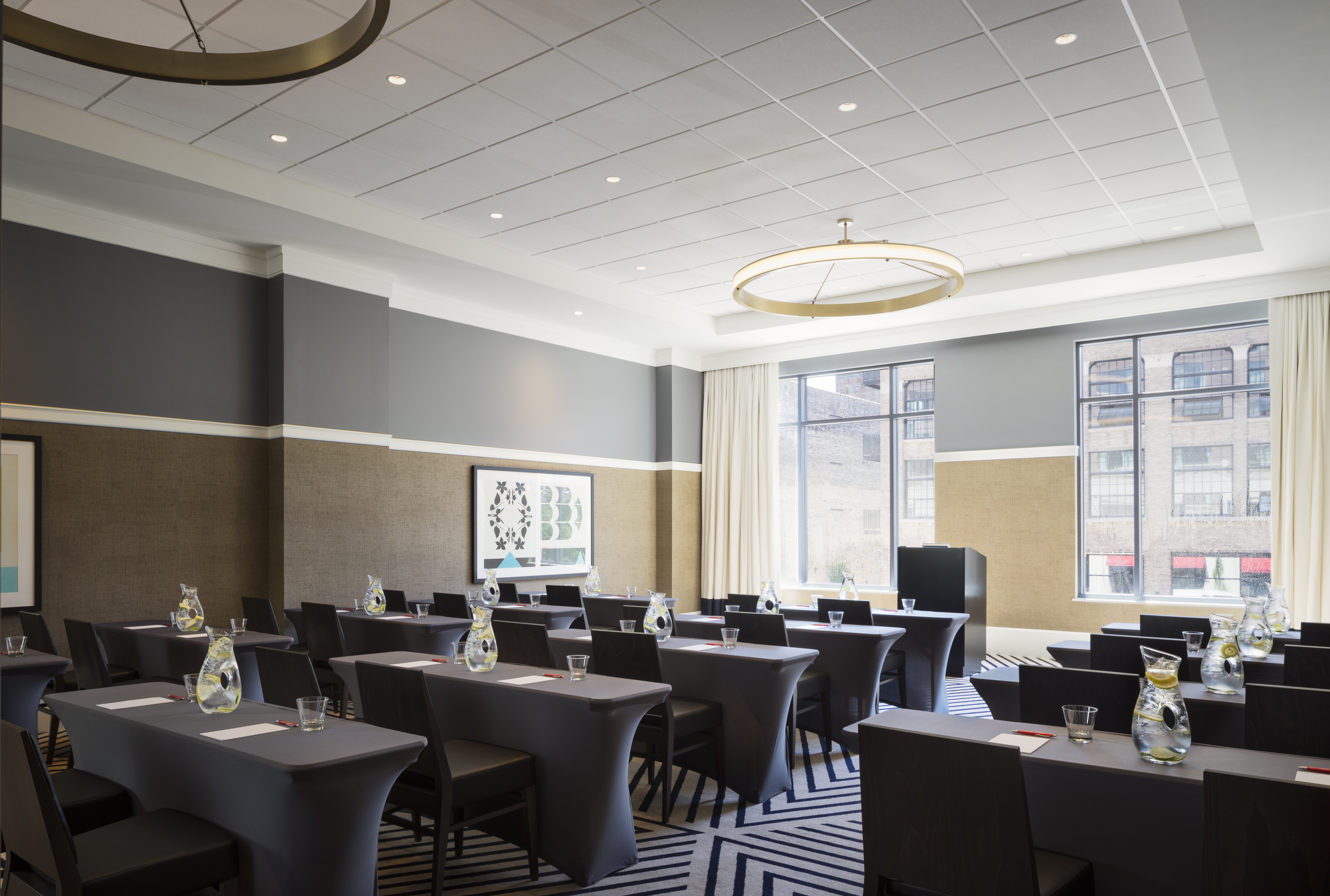 Kimpton Journeyman Hotel 73/80