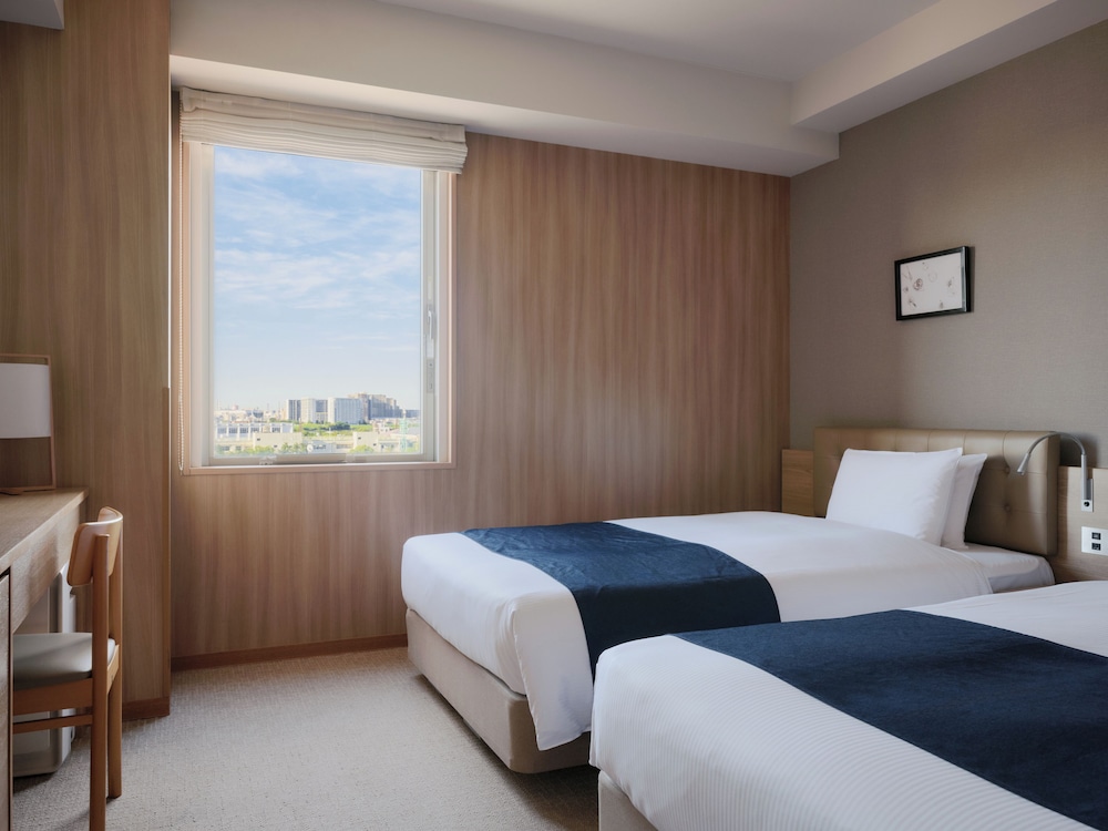 DELUXE, TWIN BEDS