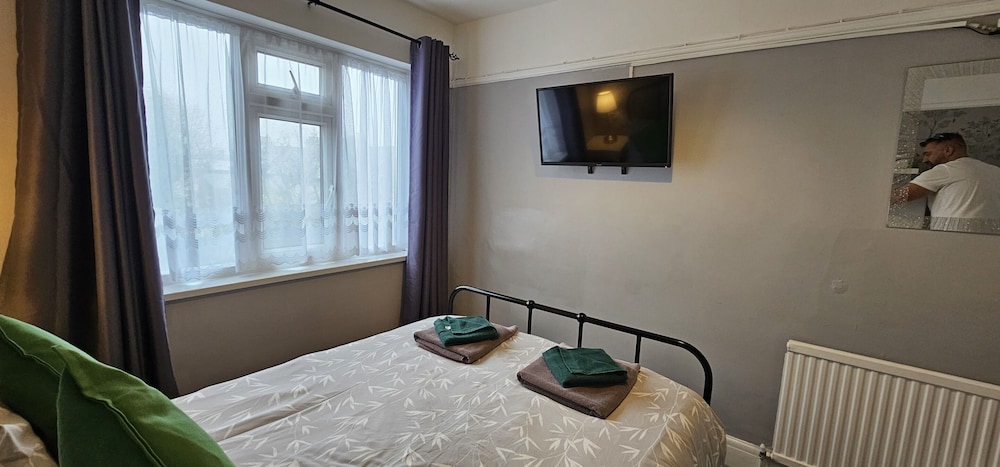 Roslyn Guest House 36/50