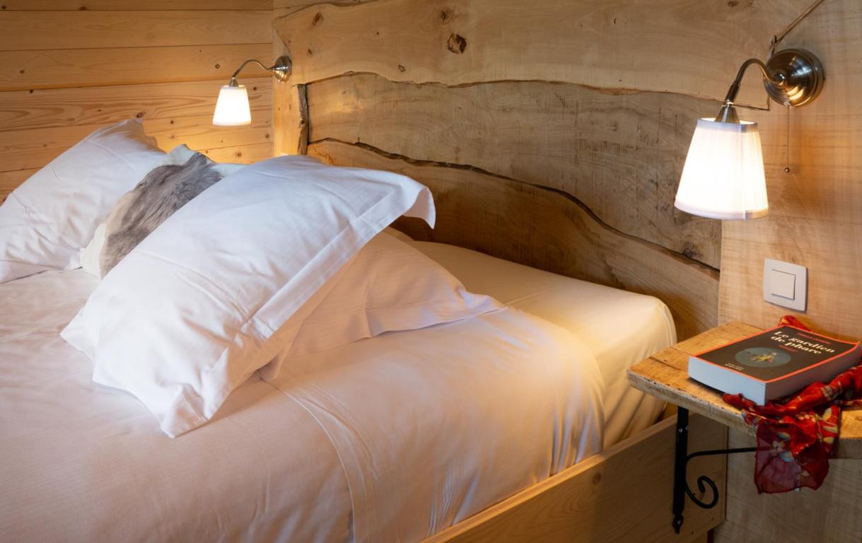 Hotel Les Cabanes Dans Les Bois 5/15