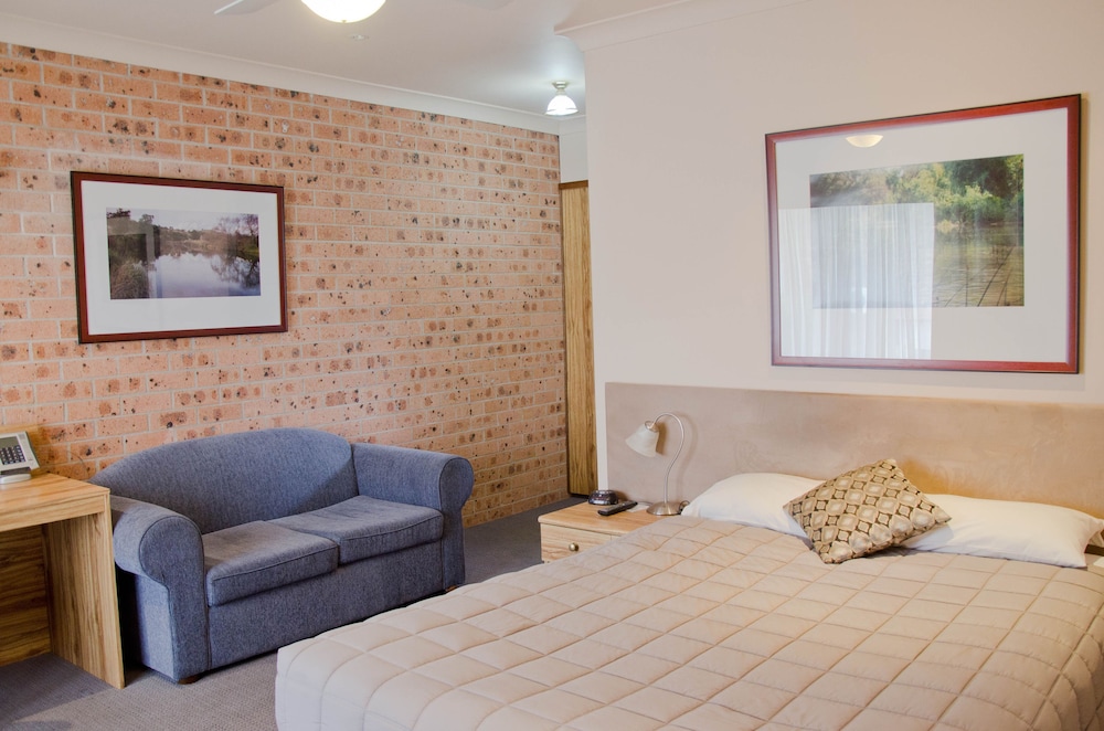 Baybrook Motor Inn & Apartments 24/34