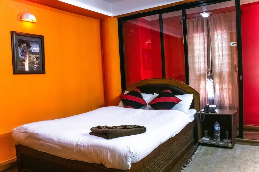 Siddhi Home & Restaurant 18/45