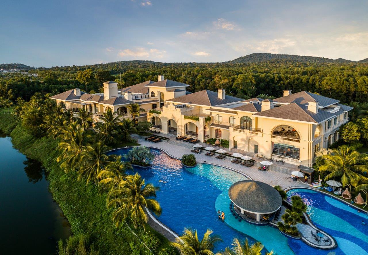 3 Bedrooms, Pool, Villa