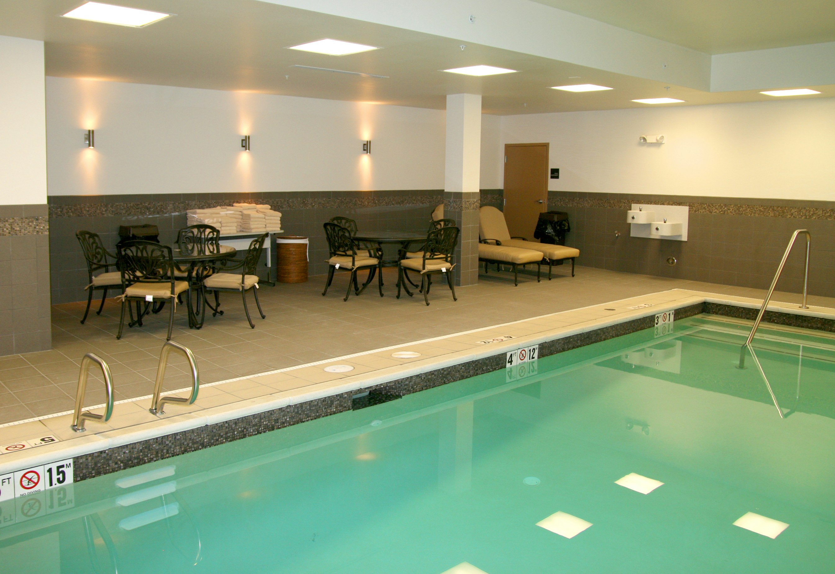 Hampton Inn and Suites Salt Lake City / Univ Foothill Dr UT 37/69