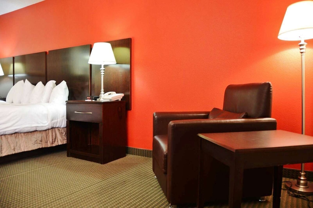 Country Hearth Inn & Suites Kenton 40/47