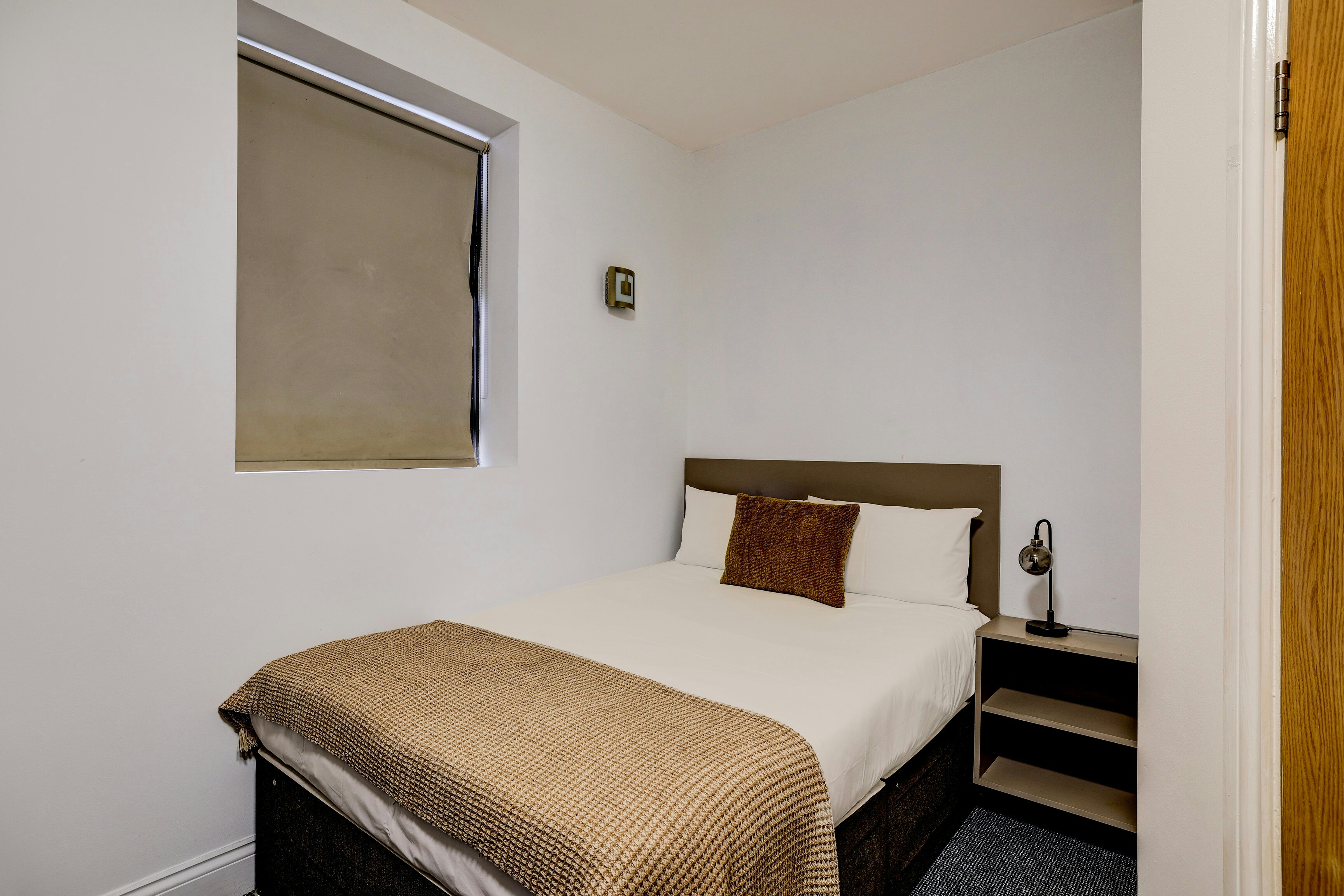 Belvilla Ilford Station Hotel, 4 min from Elizabeth line 15/46