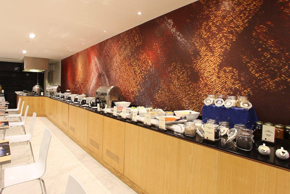 Fiesta Inn Express Perinorte 68/84
