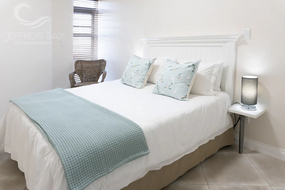 Jeffreys Bay Luxury Apartments 16/41