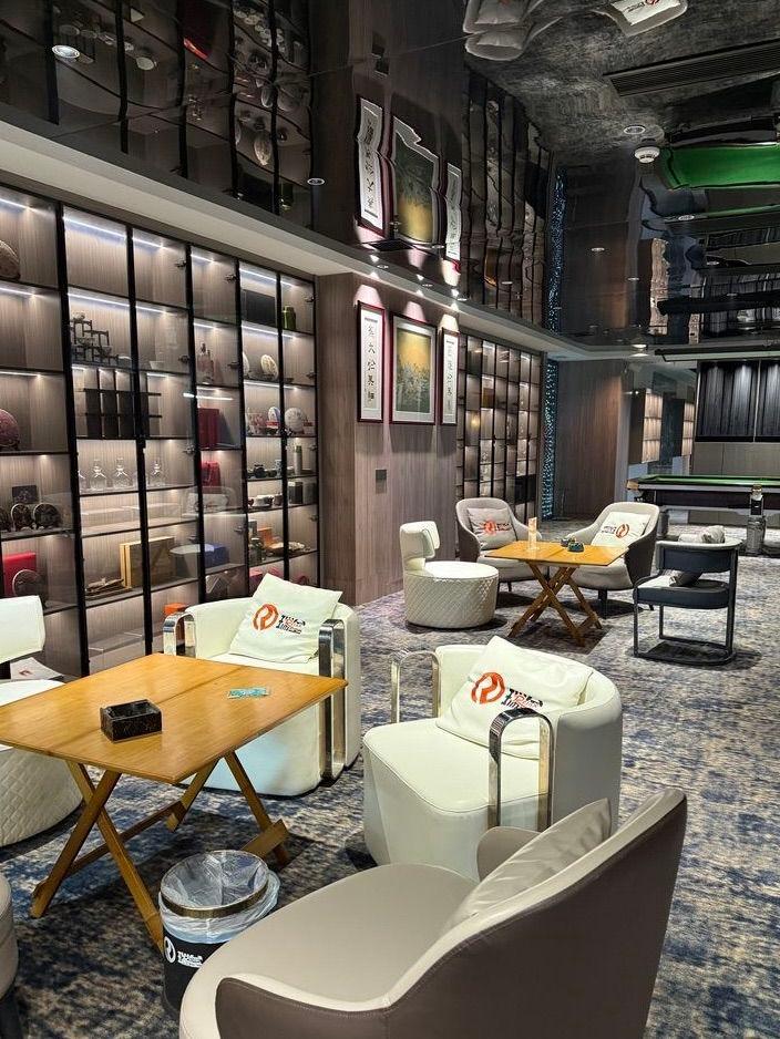 Vienna Hotel (Huizhou Yanda Avenue) 38/44