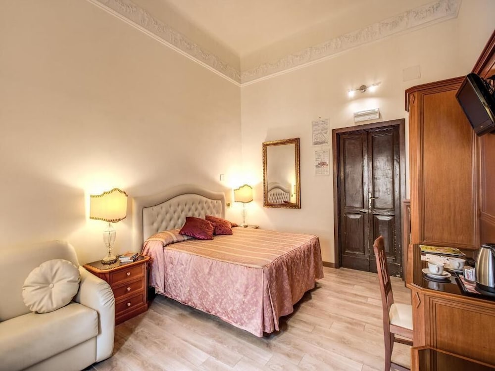 Hotel Labelle 13/91