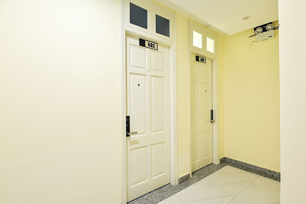 Suji Hotel 57/57