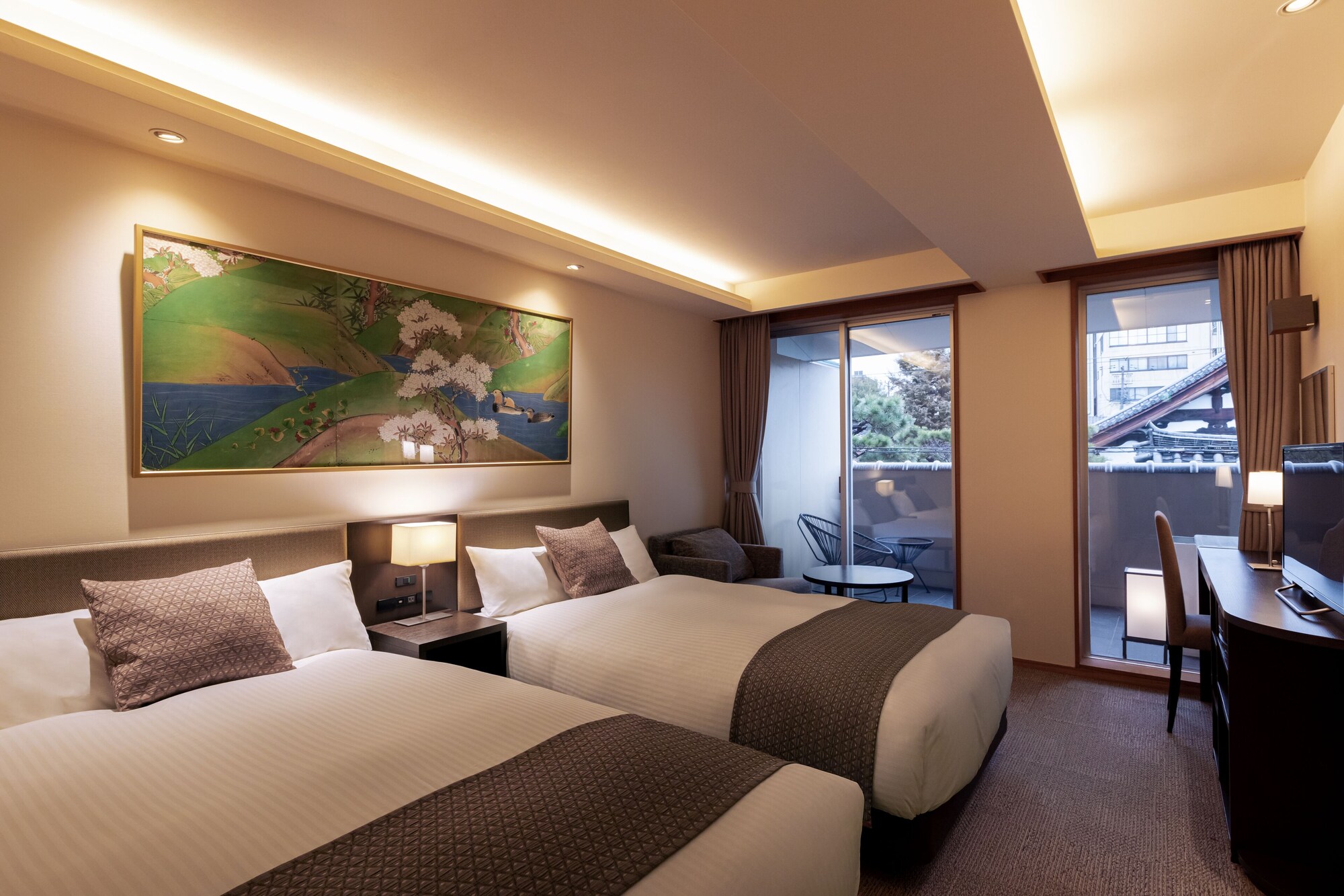 DELUXE, TWIN BEDS