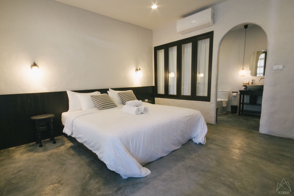 Chotana Villa 19/75