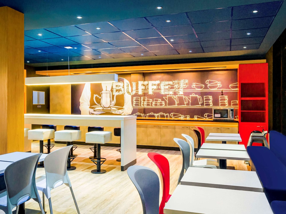 Ibis Budget Araraquara 54/67