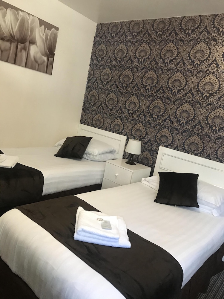 Comfort, Twin Beds, Street View