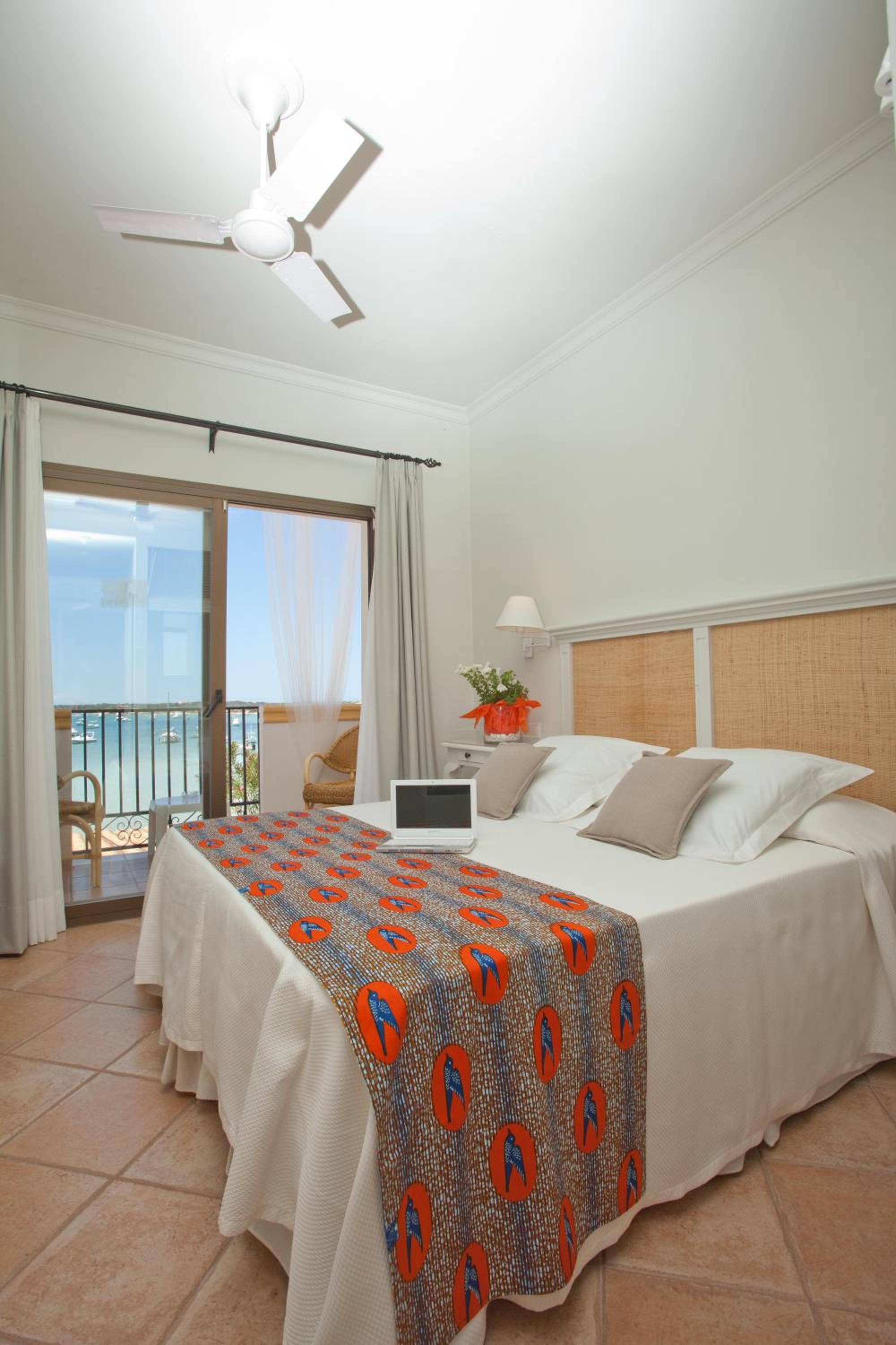 HOSTAL LA SAVINA 18/58