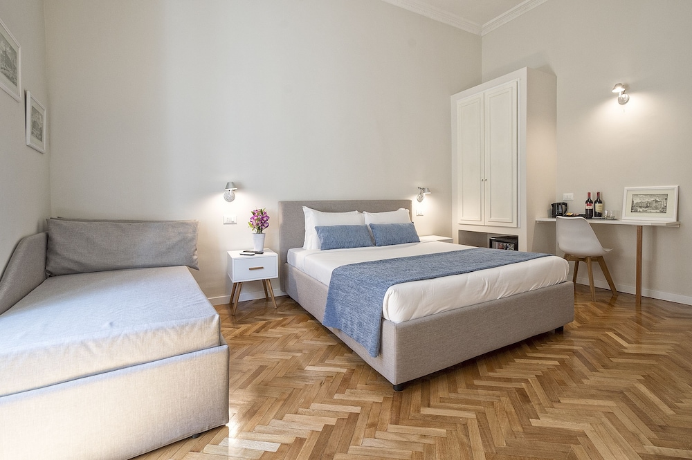 Little Queen Relais 22/48