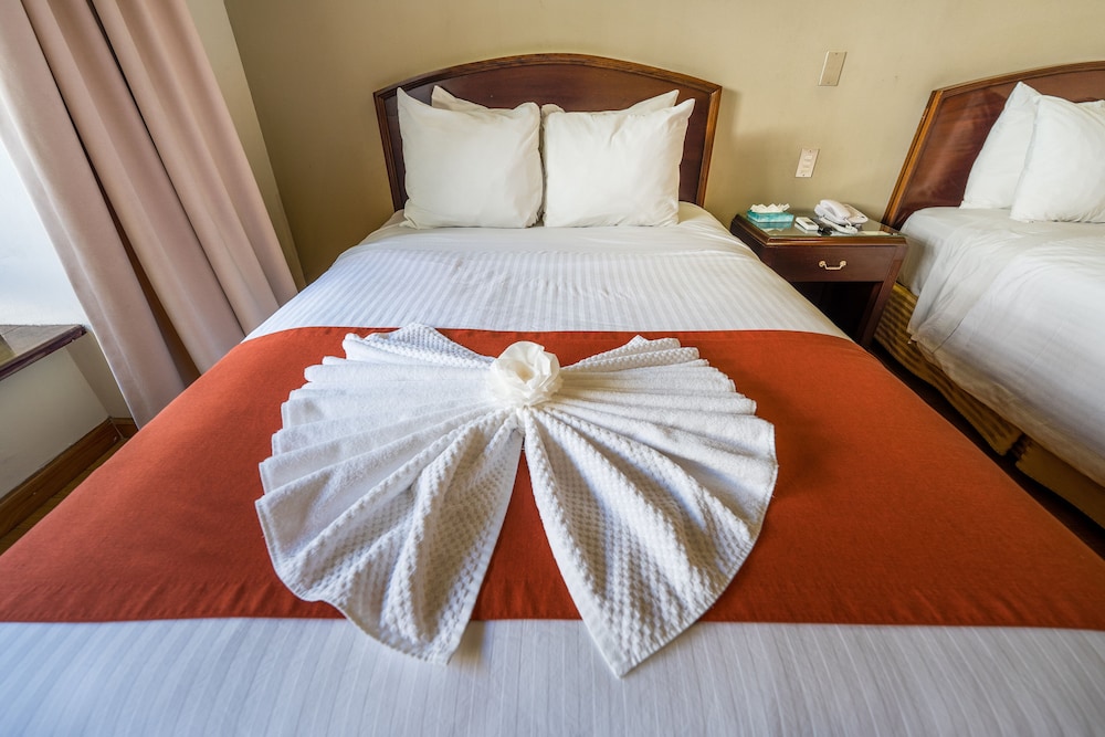 Room, 2 Double Beds, HOTEL SAN CARLOS 9/10