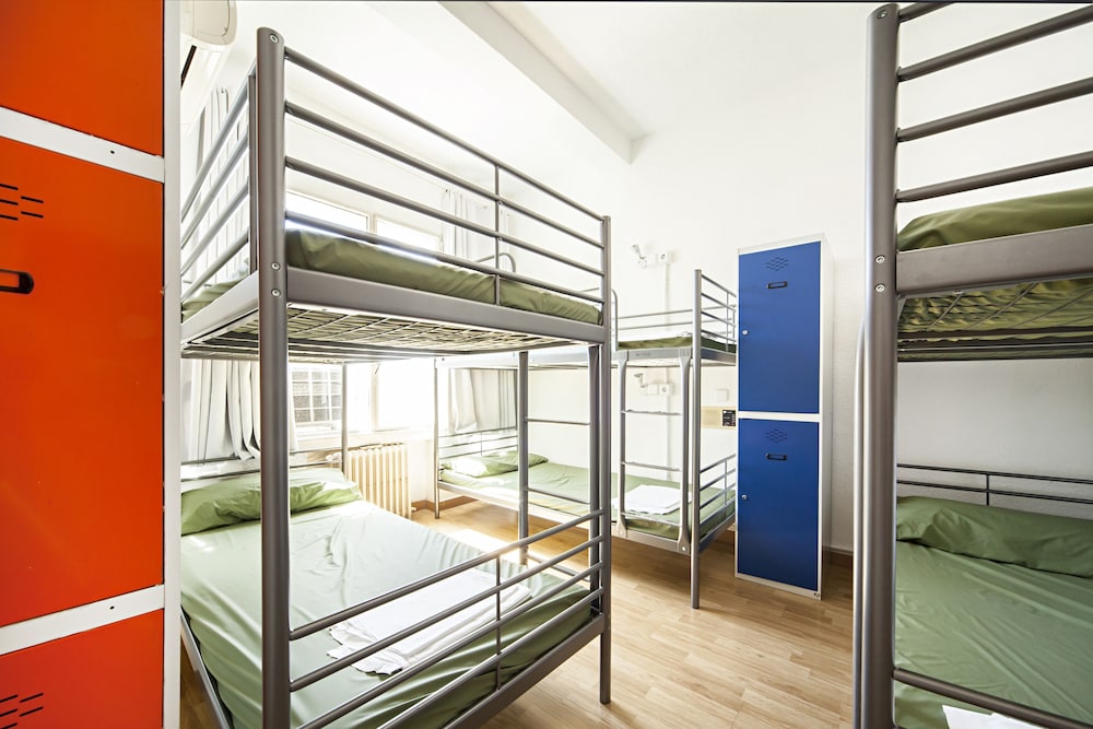 Madvibes Hostel 28/60