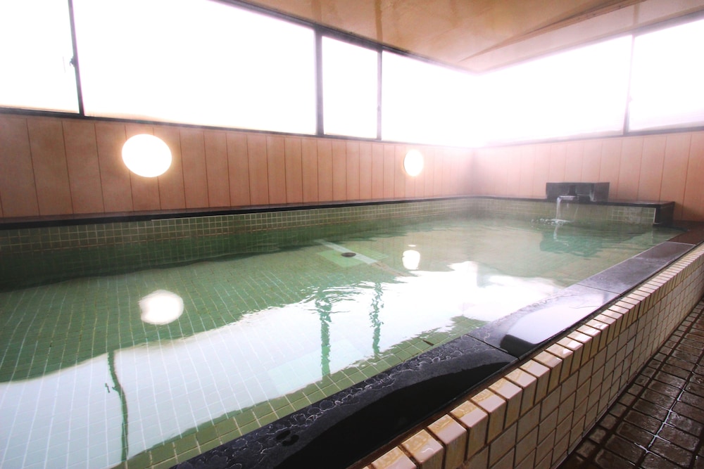 Apa Hotel Komatsu Grand 40/50