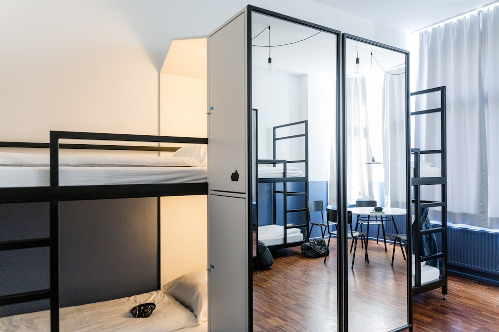 The Circus Hostel 27/72
