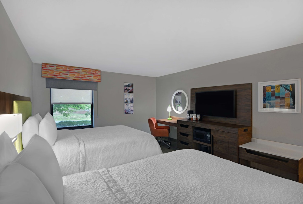 Hampton Inn Charlotte-Monroe 16/54