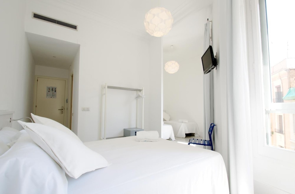 Dingdong Express Hostel 33/33