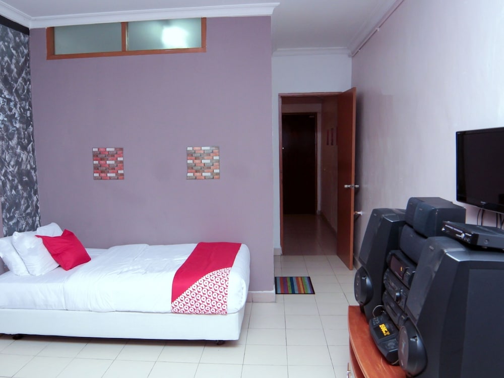 OYO 1173 Mandyrin Hotel 20/26