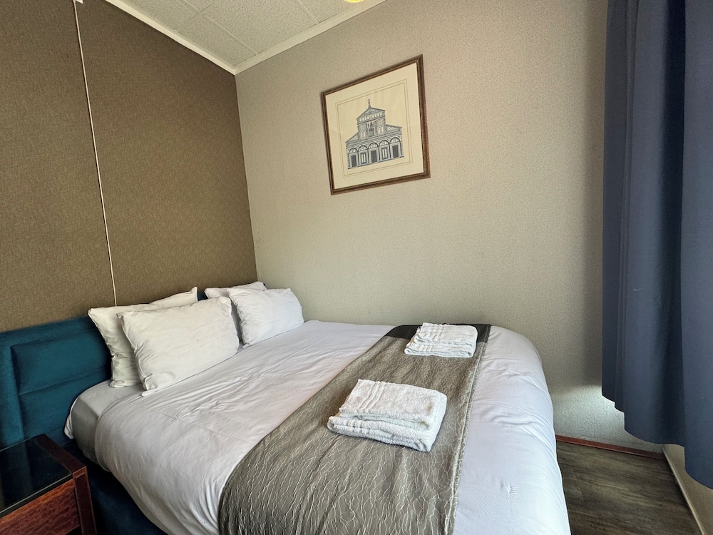 Di-Ann Hotel 44/67