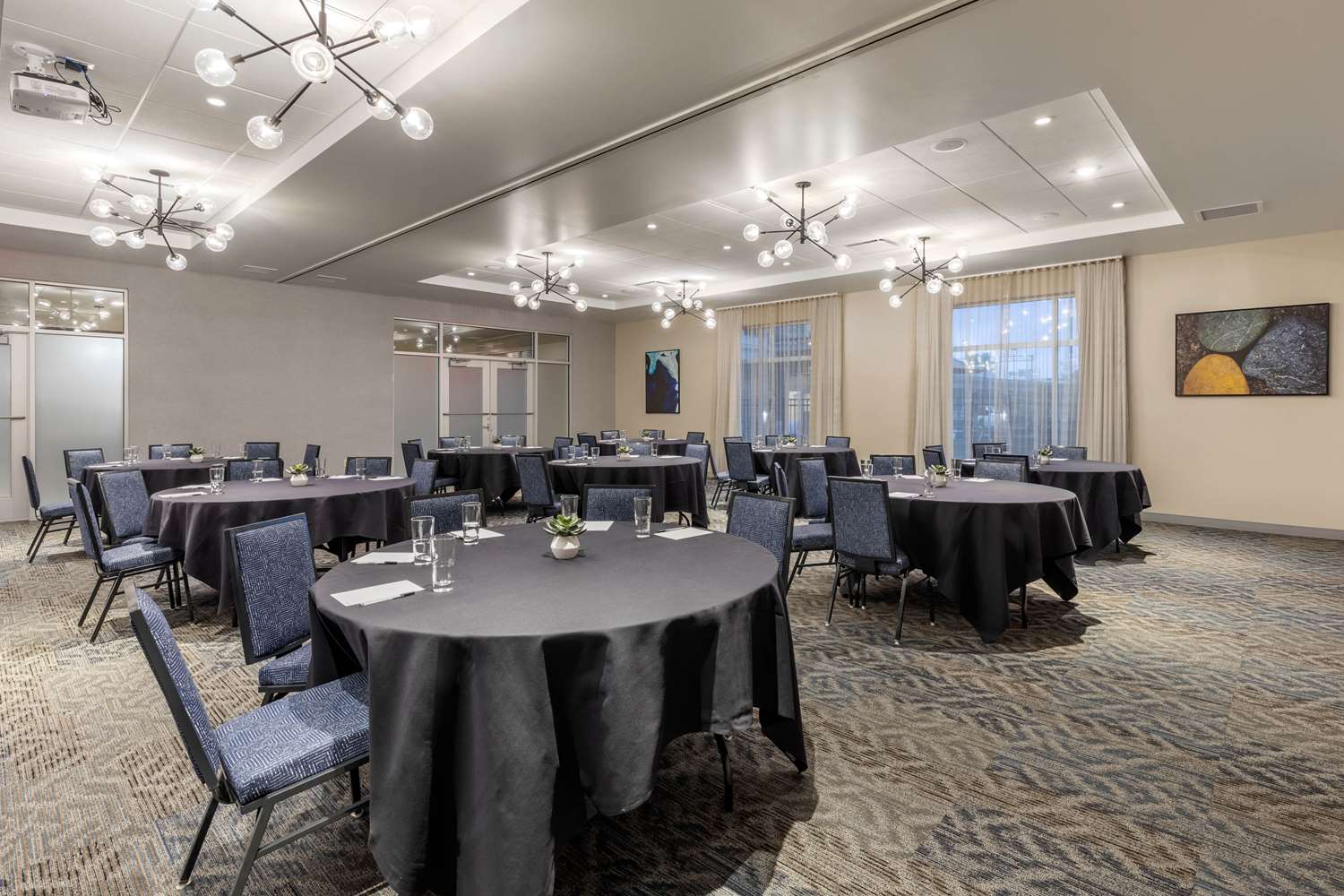 Cambria Hotel Milwaukee Downtown 45/56
