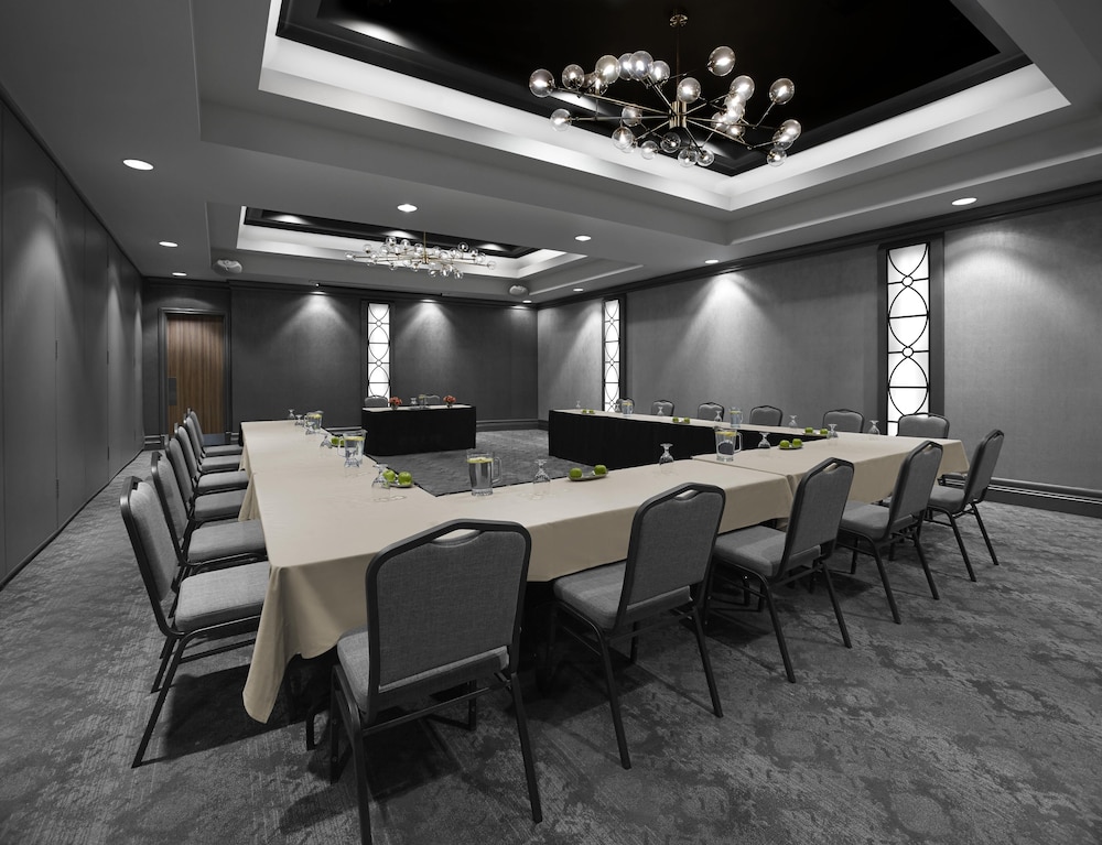 Hilton Garden Inn Toronto Airport 48/51