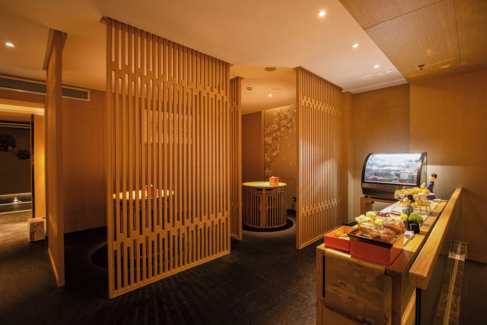 Xiamen Airlines Lakeside Hotel 33/50