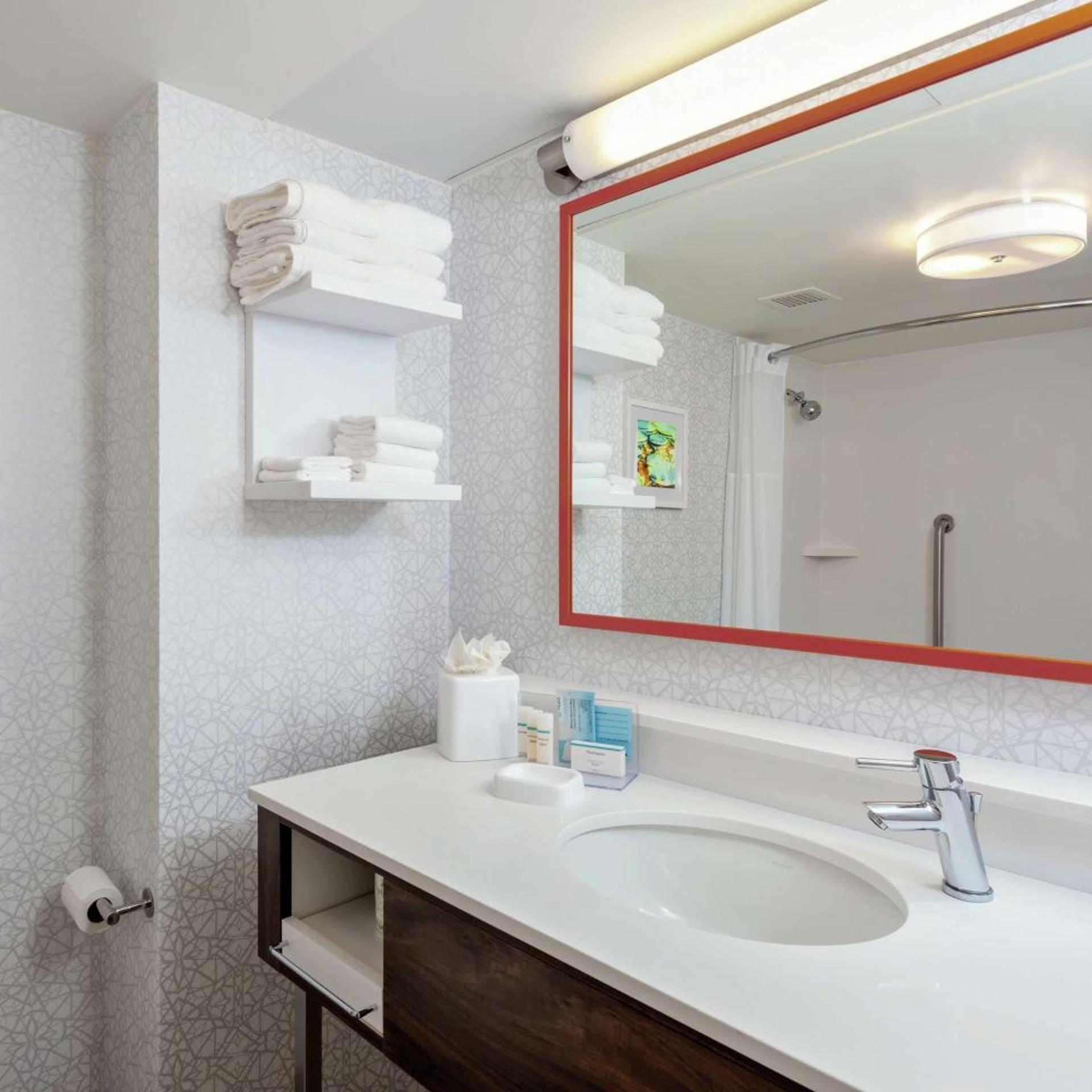 1 Bedroom, Suite, King Bed, Sofa, Exterior Entrance