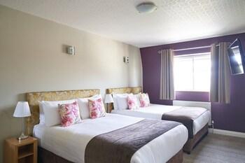 EXECUTIVE, DOUBLE OR TWIN BED