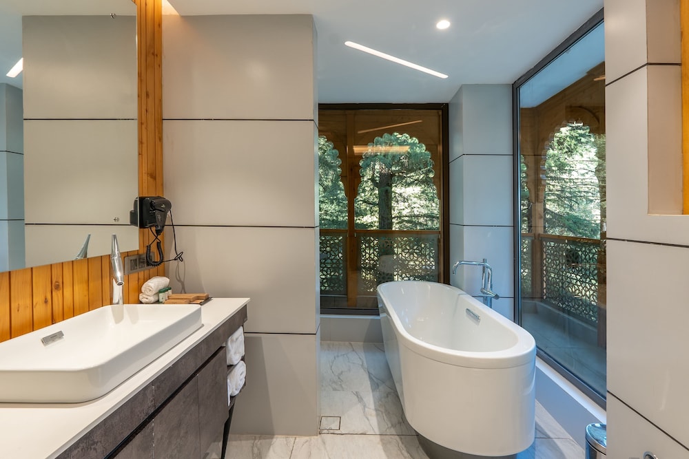 Mastiff Select Mandavya Dharamkot, McLeodganj 60/61