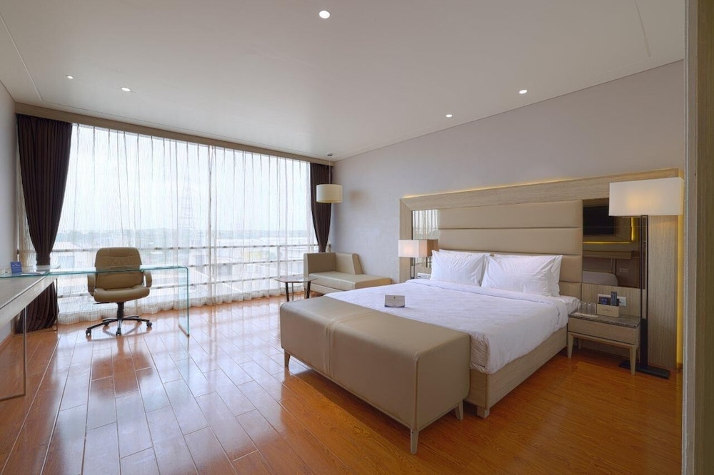 Sarovar Portico Morbi 11/50