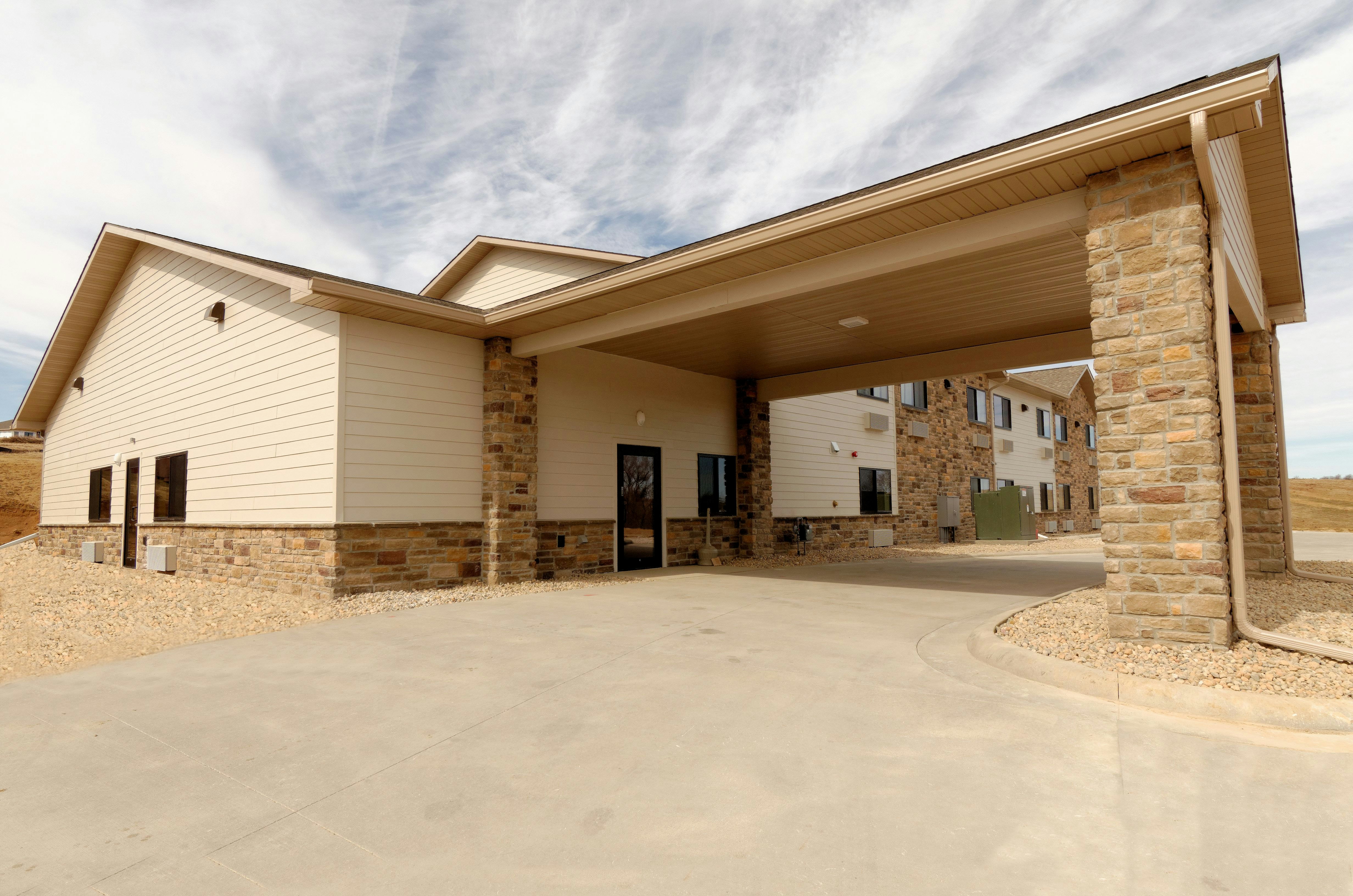 Boulders Inn Amp Suites Oak Ridge 44/50