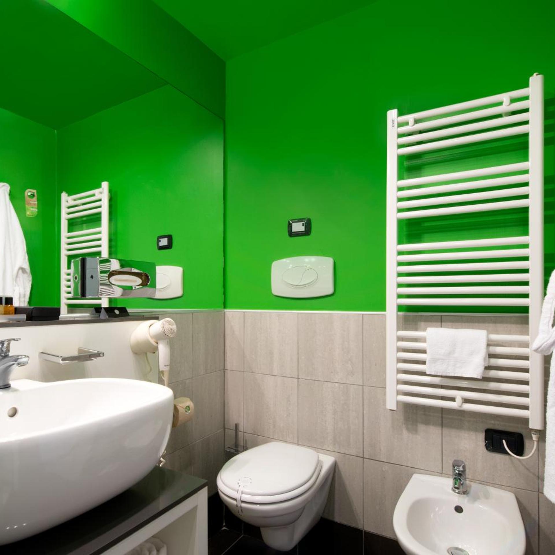 Room, French Bed، Four Point Flex Sheraton Bologna Airport 2/3