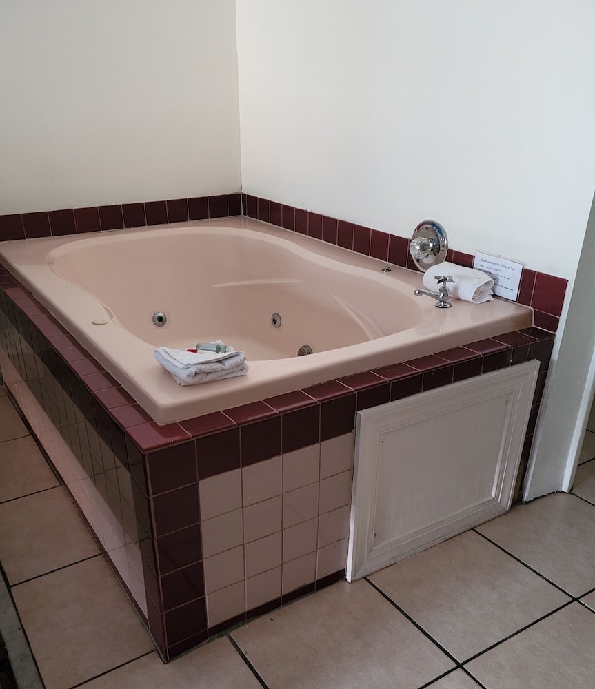 Stayable Suites Kissimmee West 26/29