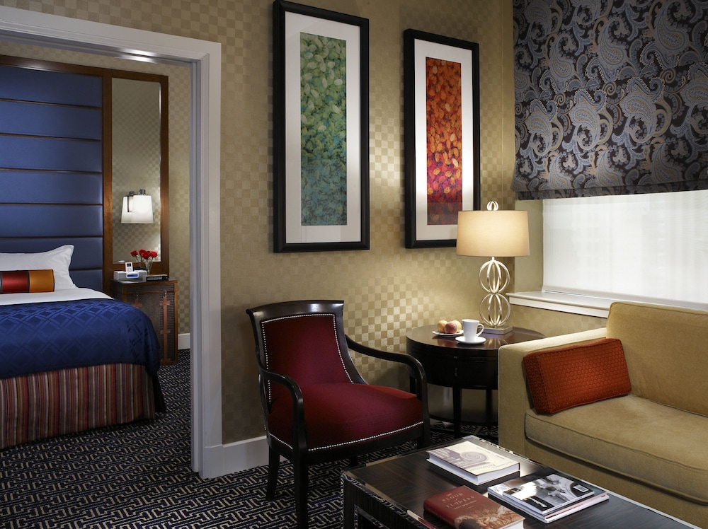 Kimpton Hotel Monaco Baltimore Inner Harbor 25/82