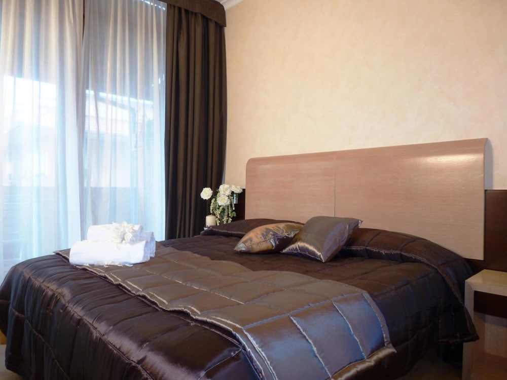Hotel Euro House Suites 9/49