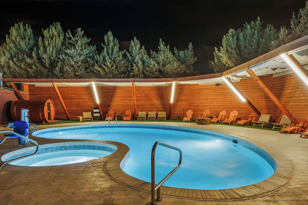 Wolfes Hotel Moab 25/42