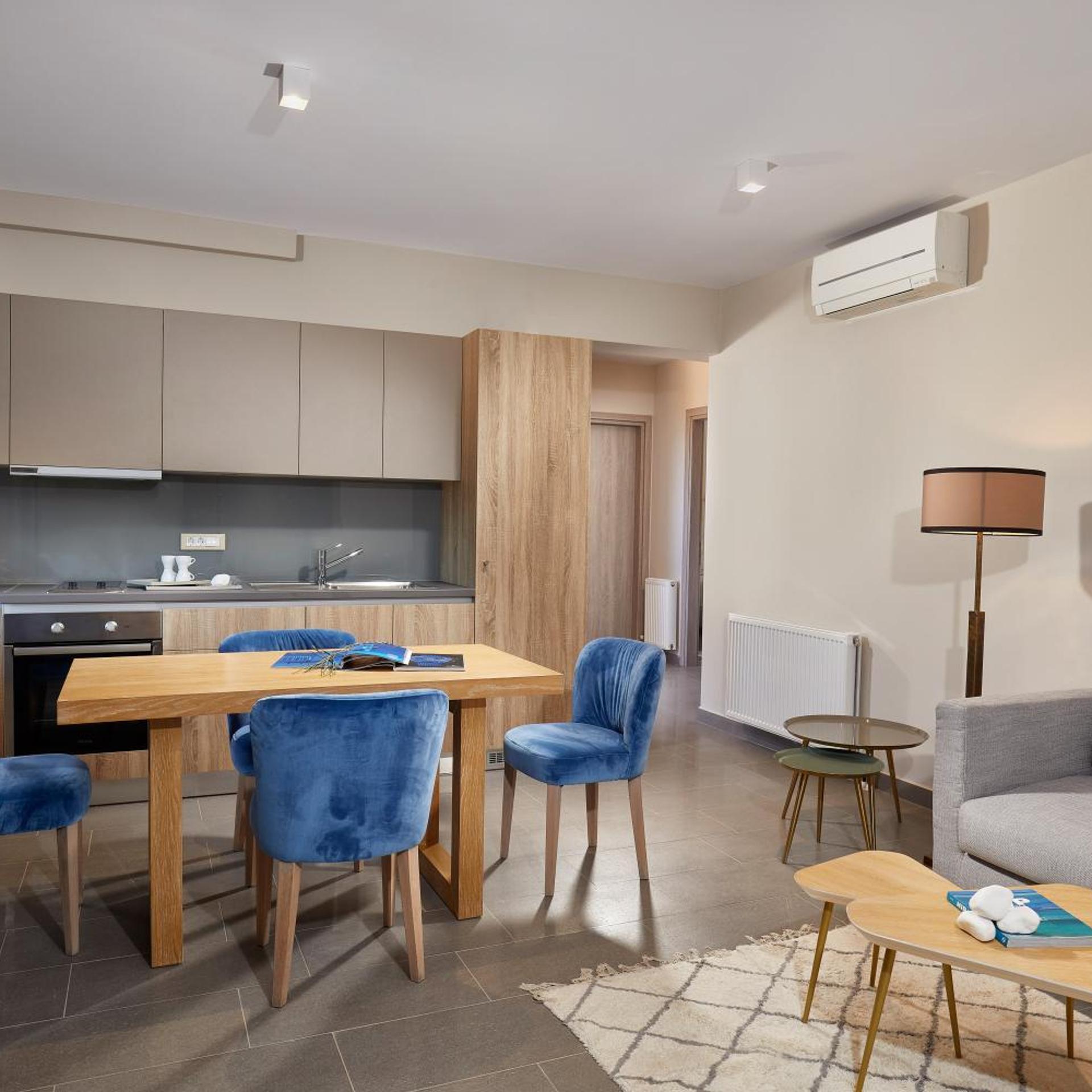 Sempre Viva Suites 30/45
