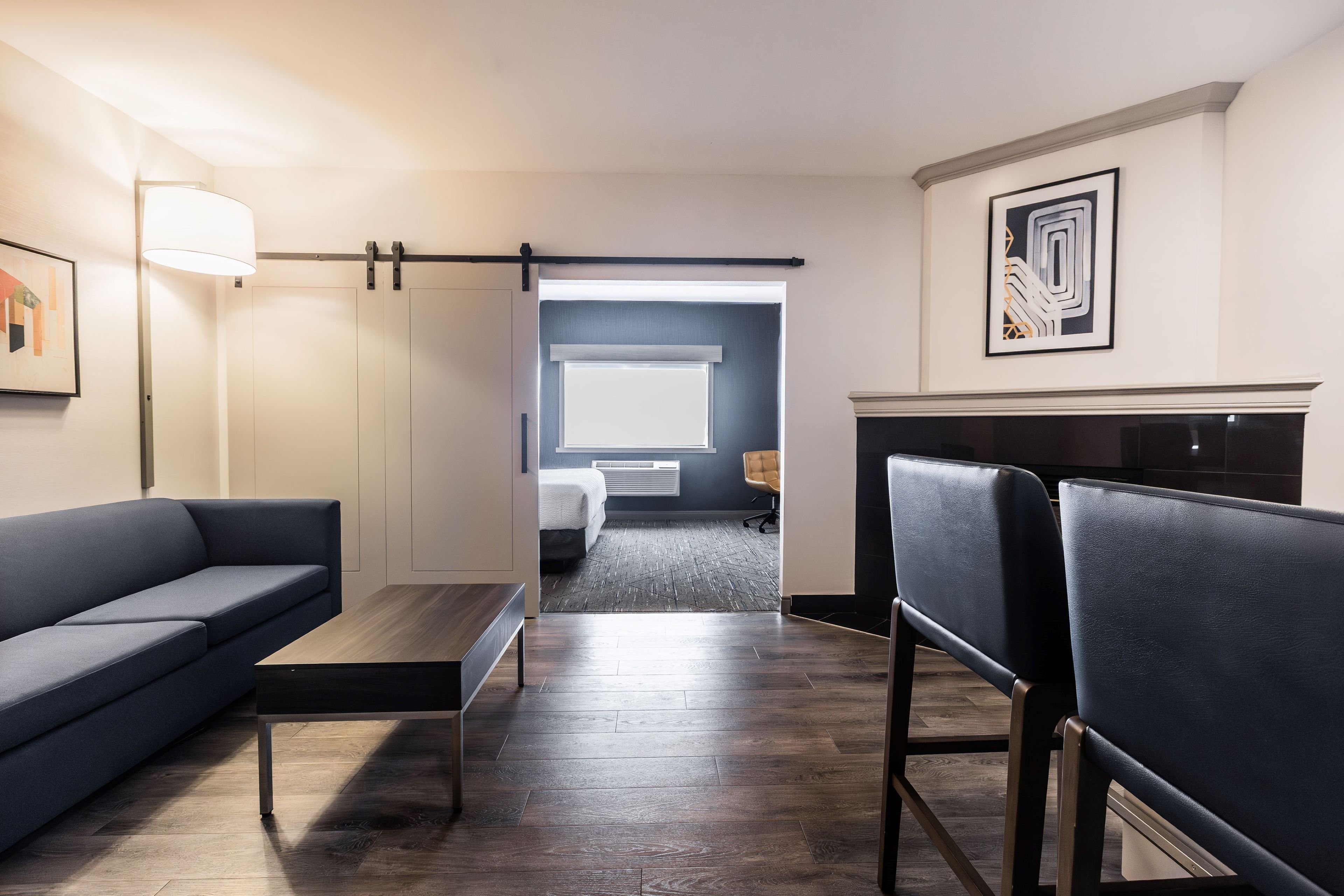 Holiday Inn Express Hotel Suites Calgary South Macleod Trail S 54/73